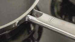 Rösle RÖSLE ELEGANCE Bratpfanne Ø 28 Cm, Edelstahl 18/10, Universalpfanne Mit Antihaftversiegelung ProPlex, Spülmaschinen-, Backofen- Und Induktionsgeeignet 10 Rösle RÖSLE ELEGANCE Bratpfanne Ø 28 Cm, Edelstahl 18/10, Universalpfanne Mit Antihaftversiegelung ProPlex, Spülmaschinen-, Backofen- Und Induktionsgeeignet -Küchendiscounter 1fe5c72412aaca14272973963e62b78f