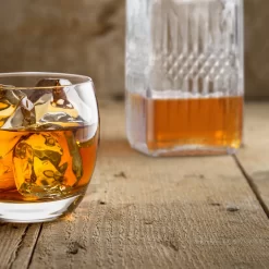 Relaxdays Whisky Karaffe -Küchendiscounter 4681d15517f48b94c28c66b565022a91