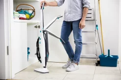 Leifheit Dampfreiniger CleanTenso Inkl. 2er Set Ersatz-Wischbezüge -Küchendiscounter 6be0f4f5498163cdceada789506555cb