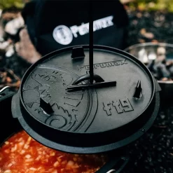 Petromax Feuertopf Dutch Oven Set Pflegepaste Deckelheber FT6 Planer Boden -Küchendiscounter 71cb3f0fd6f6cbe76054a869b1e731f3