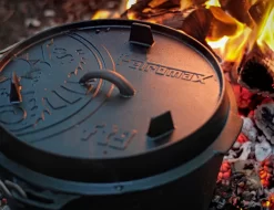 Petromax Feuertopf Dutch Oven Set Pflegepaste Deckelheber FT6 Planer Boden -Küchendiscounter 7a1d44382eab85efbb9600e73d7a7079