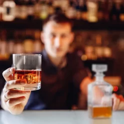 Relaxdays Whisky Karaffe -Küchendiscounter e3e3e24075377af4968001c296d18eff