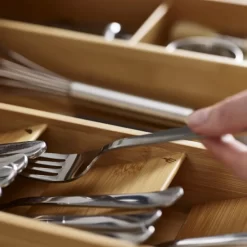 Joseph Joseph DrawerStore™ Bamboo Organizer Für Besteck, Küchenhelfer & Kochzubehör - Holz 17 Joseph Joseph DrawerStore™ Bamboo Organizer Für Besteck, Küchenhelfer & Kochzubehör - Holz -Küchendiscounter fcb149136122d92b165d54bf0fa4de4f